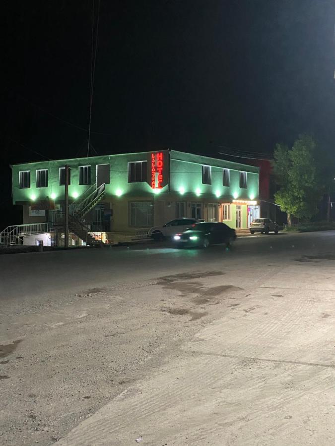 Hotel Sharl Ninotsminda Exterior foto